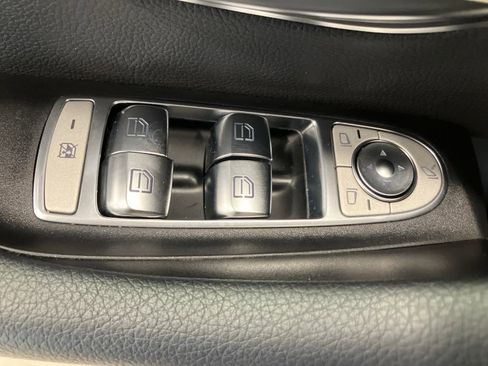 Used 2022 Mercedes-Benz E 350 4MATIC Sedan image 17