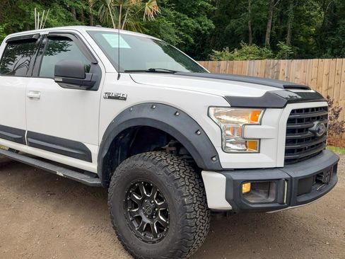 Used 2016 Ford F150 XLT w/ Equipment Group 302A Luxury AWD/4WD image 14