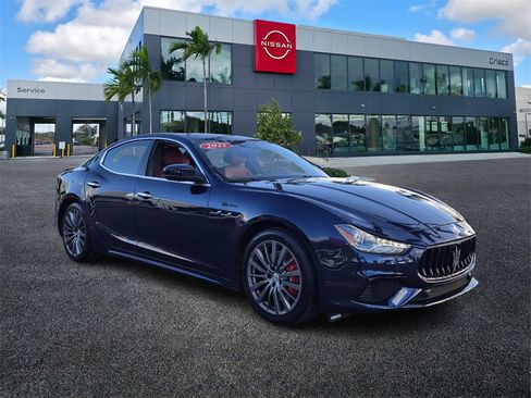 Used 2022 Maserati Ghibli Modena Q4 image 2