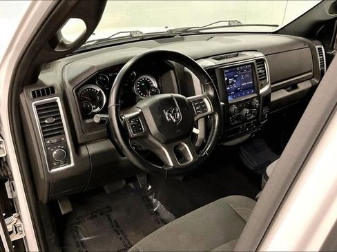 Used 2022 RAM 1500 Classic Warlock w/ Electronics Group AWD/4WD image 16