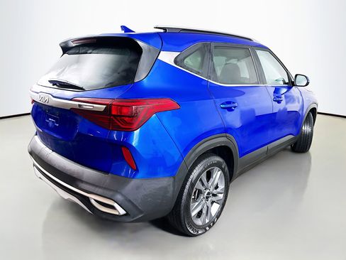 Certified 2023 Kia Seltos S image 7