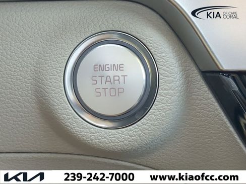 New 2025 Kia Telluride S image 30