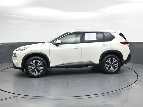 Used 2023 Nissan Rogue SV w/ SV Premium B Package image 8