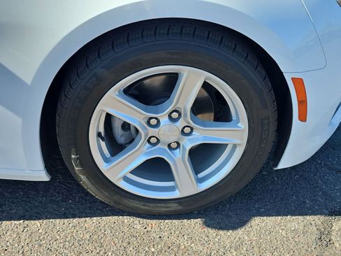 Used 2023 Chevrolet Camaro LT RWD image 10