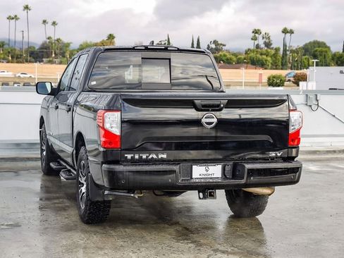 Used 2023 Nissan Titan SV w/ SV Convenience Package image 7