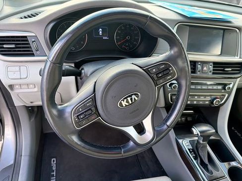 Used 2018 Kia Optima EX image 11