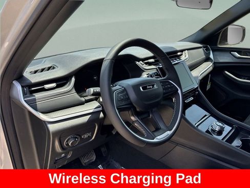 New 2025 Jeep Grand Cherokee Altitude RWD image 14