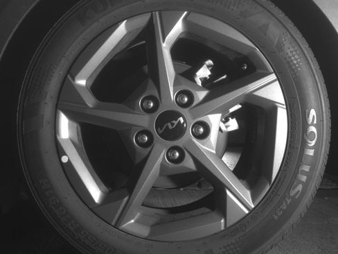 Used 2025 Kia K4 LXS image 14