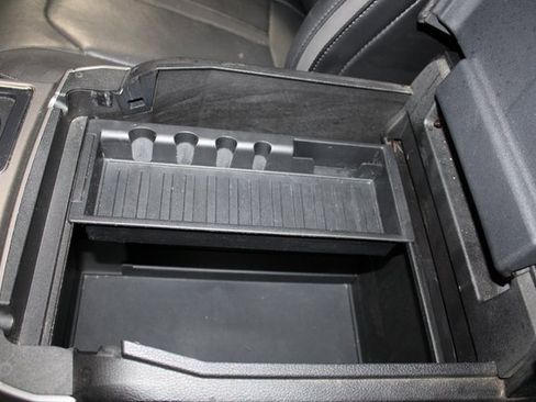 Used 2015 Ford F150 Platinum image 23