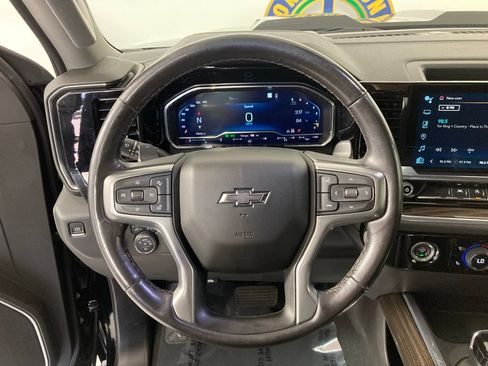 Used 2022 Chevrolet Silverado 1500 LT Trail Boss w/ Protection Package AWD/4WD image 11
