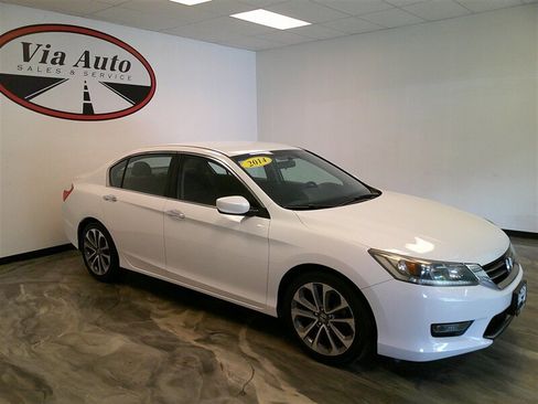 Used 2014 Honda Accord Sport image 4