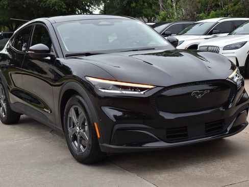 Used 2023 Ford Mustang Mach-E Select RWD image 4