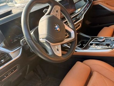 Used 2026 BMW X7 xDrive40i AWD/4WD image 2