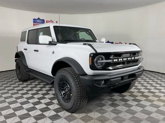 New 2026 Ford Bronco Outer Banks w/ Sasquatch Package AWD/4WD video 1