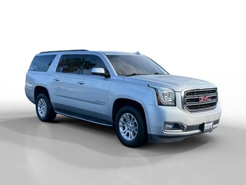 Used 2018 GMC Yukon XL SLT image 7