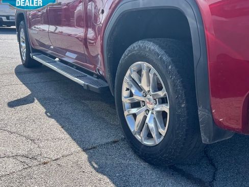 Used 2021 GMC Sierra 1500 SLT w/ SLT Premium Plus Package AWD/4WD image 5
