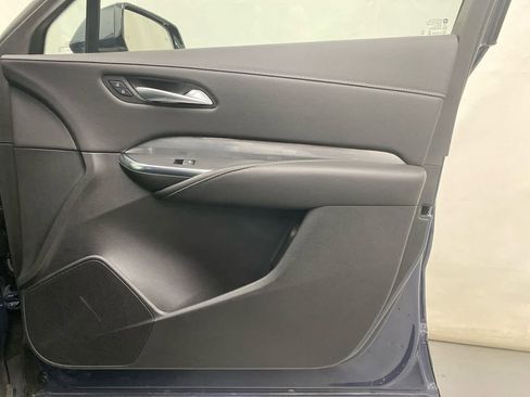 Used 2025 Cadillac XT4 Premium Luxury image 11