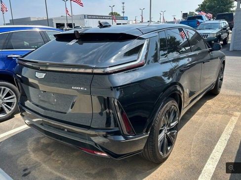 Certified 2024 Cadillac Lyriq Sport AWD/4WD image 3