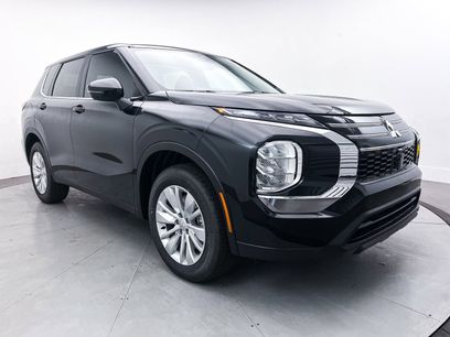 New 2025 Mitsubishi Outlander ES
