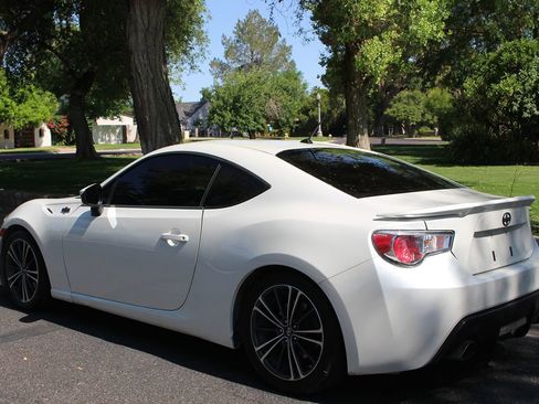 Used 2014 Scion FR-S image 23