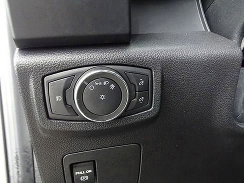 Used 2020 Ford Expedition XL image 19