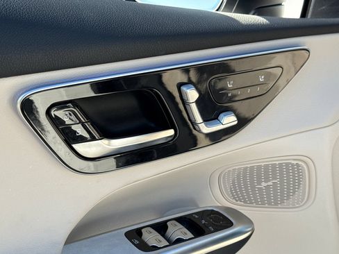 Used 2026 Mercedes-Benz GLC 300 image 22