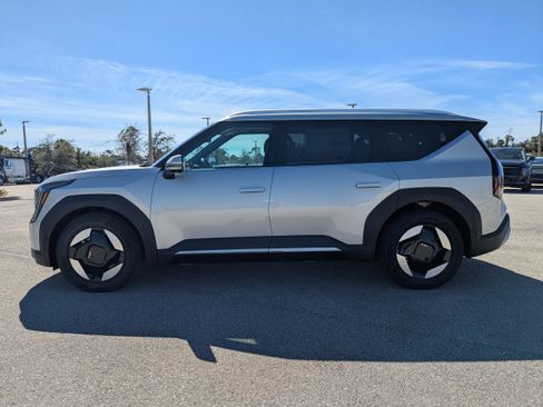 New 2026 Kia EV9 Wind image 8