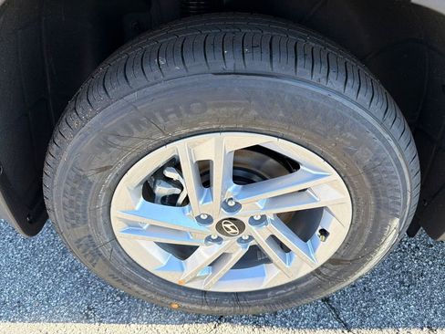 New 2026 Hyundai Tucson SE image 17