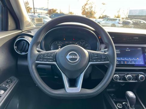 Certified 2023 Nissan Kicks SV image 14
