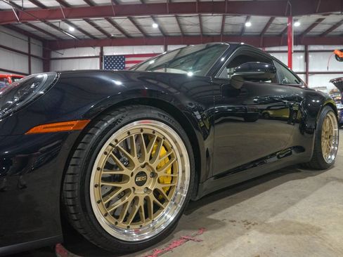 Used 2025 Porsche 911 GTS image 25