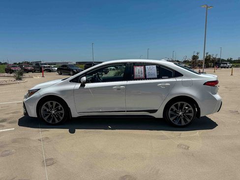 Used 2026 Toyota Corolla SE FWD image 6