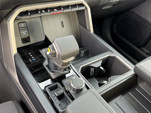 New 2026 Toyota Tundra SR5 AWD/4WD image 19