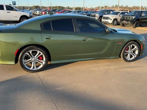 Used 2022 Dodge Charger R/T w/ Driver Convenience Group image 8