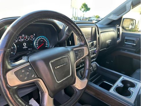 Used 2017 GMC Sierra 1500 Denali w/ Denali Ultimate Package AWD/4WD image 17