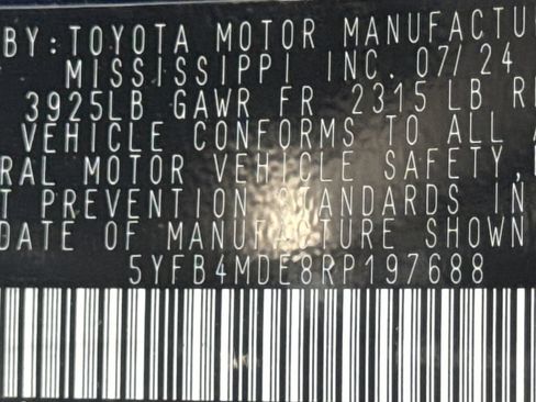 Used 2024 Toyota Corolla LE FWD image 31