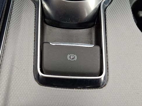 Used 2021 Ford Edge SEL w/ Convenience Package image 25