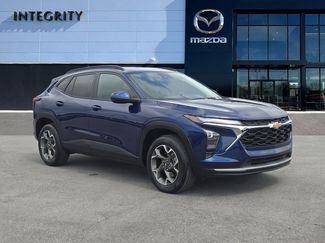 Used 2024 Chevrolet Trax LT w/ Sunroof Package image 1