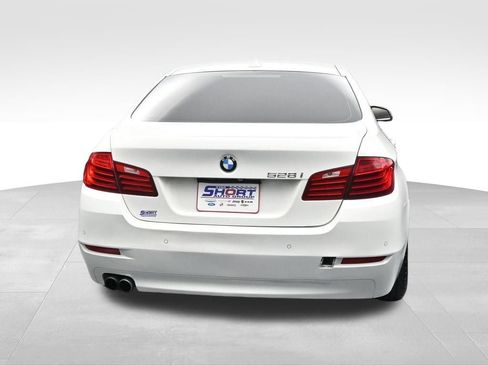 Used 2015 BMW 528i Sedan RWD image 4