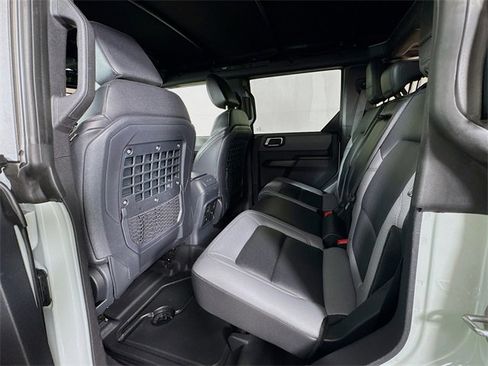 Used 2024 Ford Bronco Black Diamond image 17