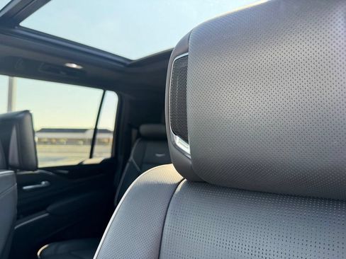 Certified 2023 Cadillac Escalade ESV Premium Luxury AWD/4WD image 24
