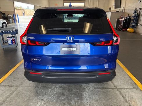 Used 2024 Honda CR-V LX image 5