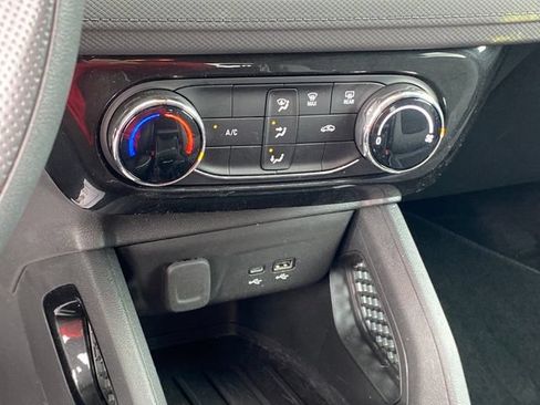 Certified 2025 Chevrolet TrailBlazer LT w/ Driver Confidence Package FWD image 12