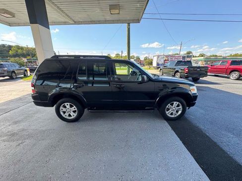 Used 2010 Ford Explorer XLT AWD/4WD image 6