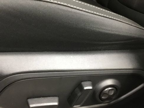 Used 2023 Jeep Grand Cherokee Laredo AWD/4WD image 8