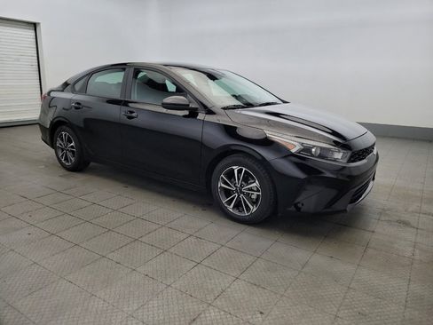 Used 2024 Kia Forte LXS FWD image 11