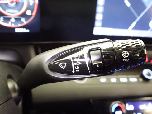 Used 2025 Hyundai Elantra N FWD image 30