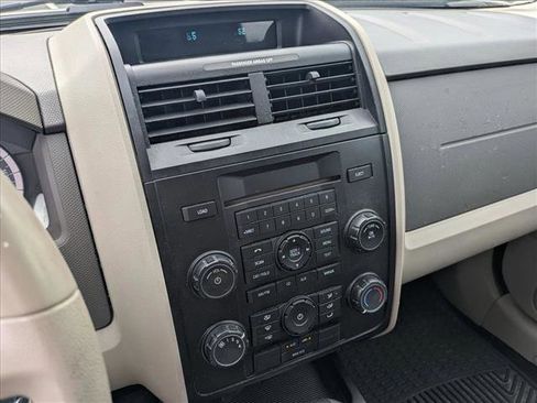 Used 2012 Ford Escape XLS FWD image 9
