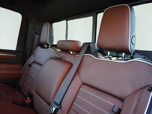 New 2026 GMC Sierra 2500 Denali Ultimate w/ Max Trailering Package image 36