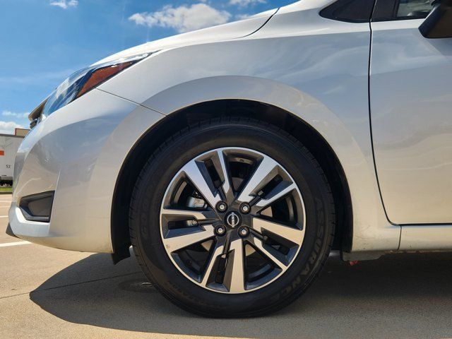 Used 2025 Nissan Versa SV FWD image 8