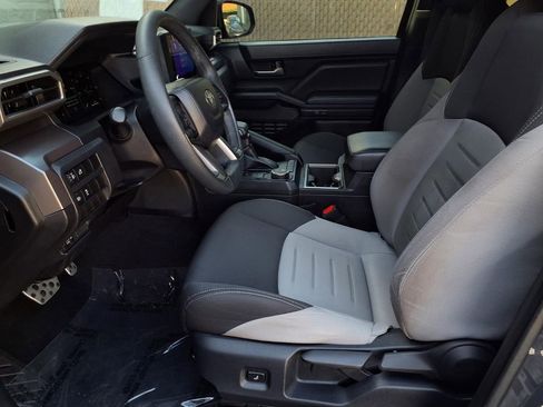 Used 2024 Toyota Tacoma TRD Sport RWD image 17